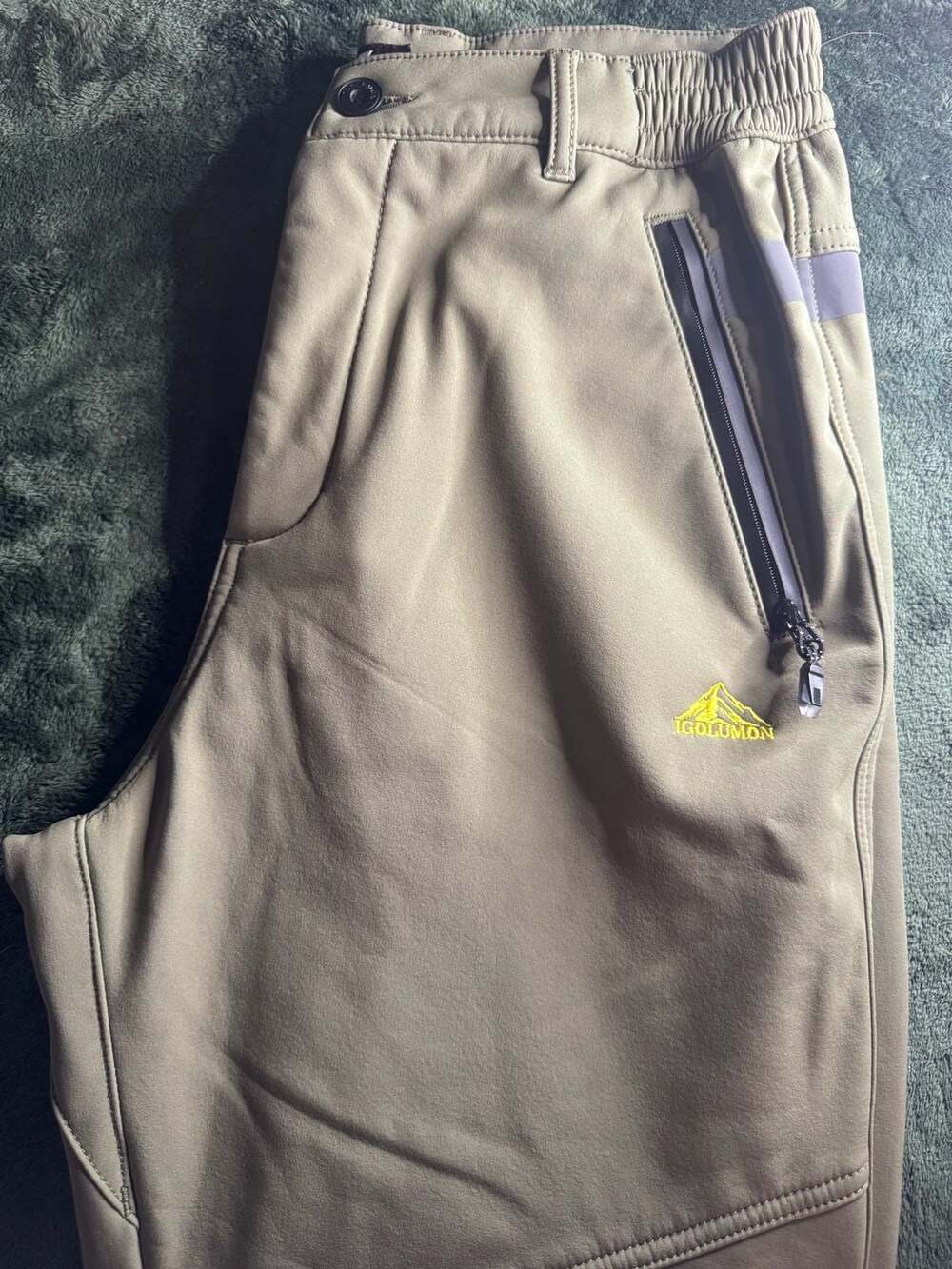 Igolumon Men's Outdoor Softshell Hiking Pants with Fleece Lining and Zipper Pock